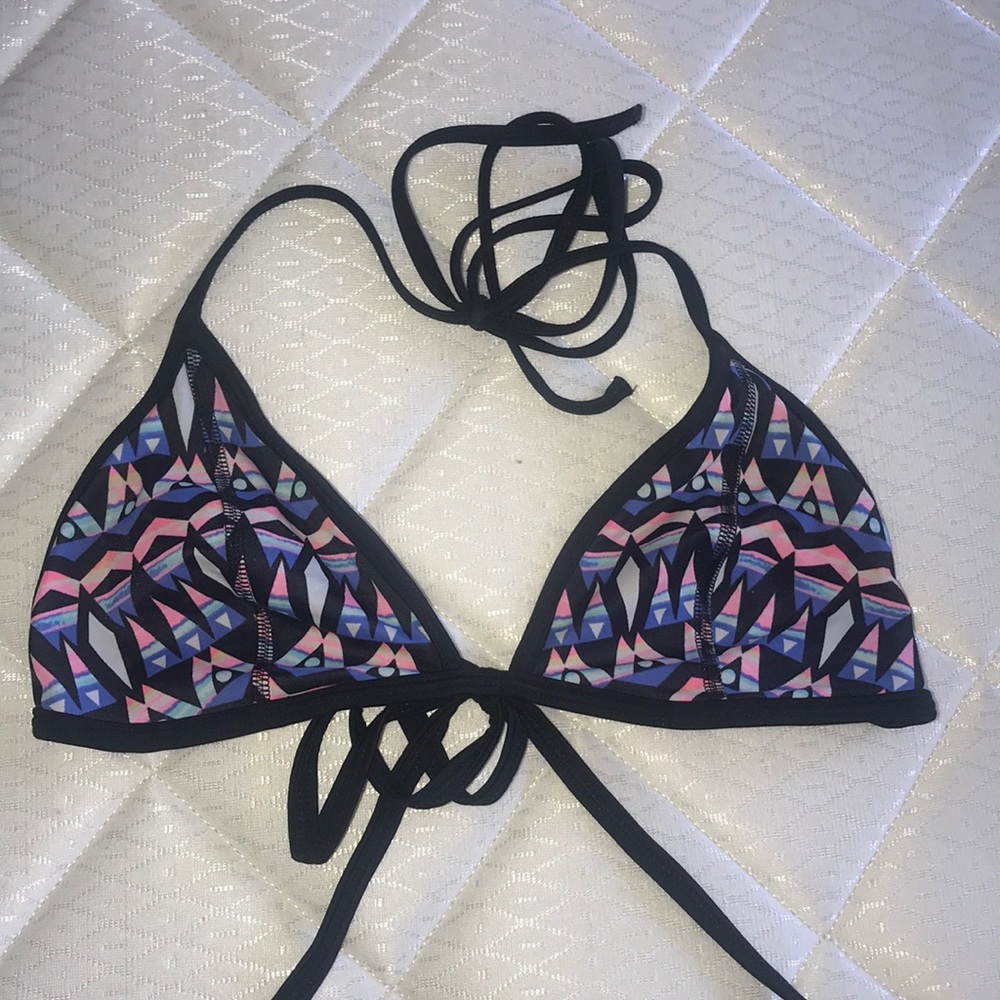 Bikini top - Picture 1 of 3